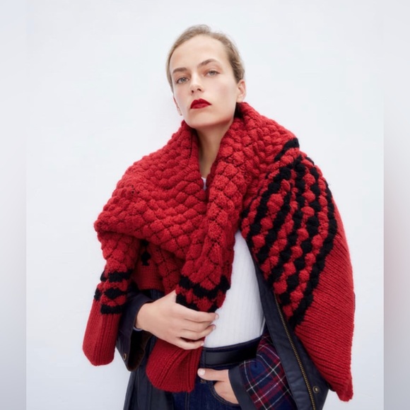 SOLD! Zara funky chunky knit cardigan - Picture 2 of 10